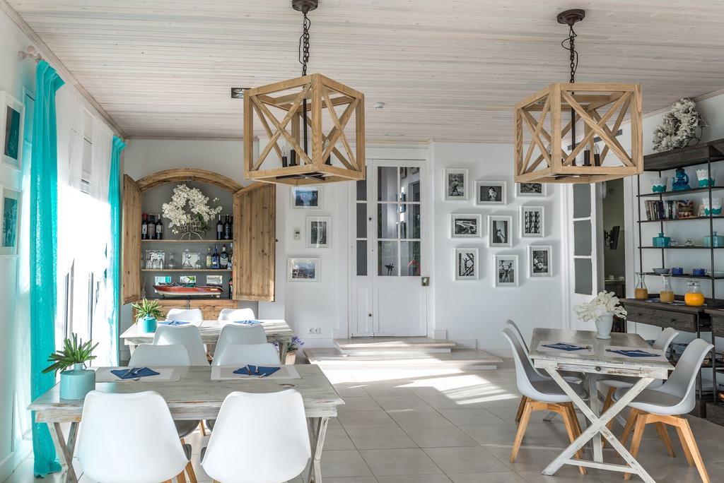 Es Cel De Begur Hotel Экстерьер фото
