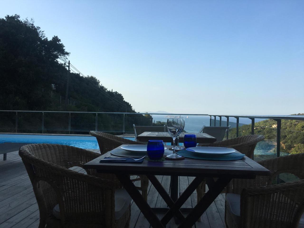 Es Cel De Begur Hotel Экстерьер фото